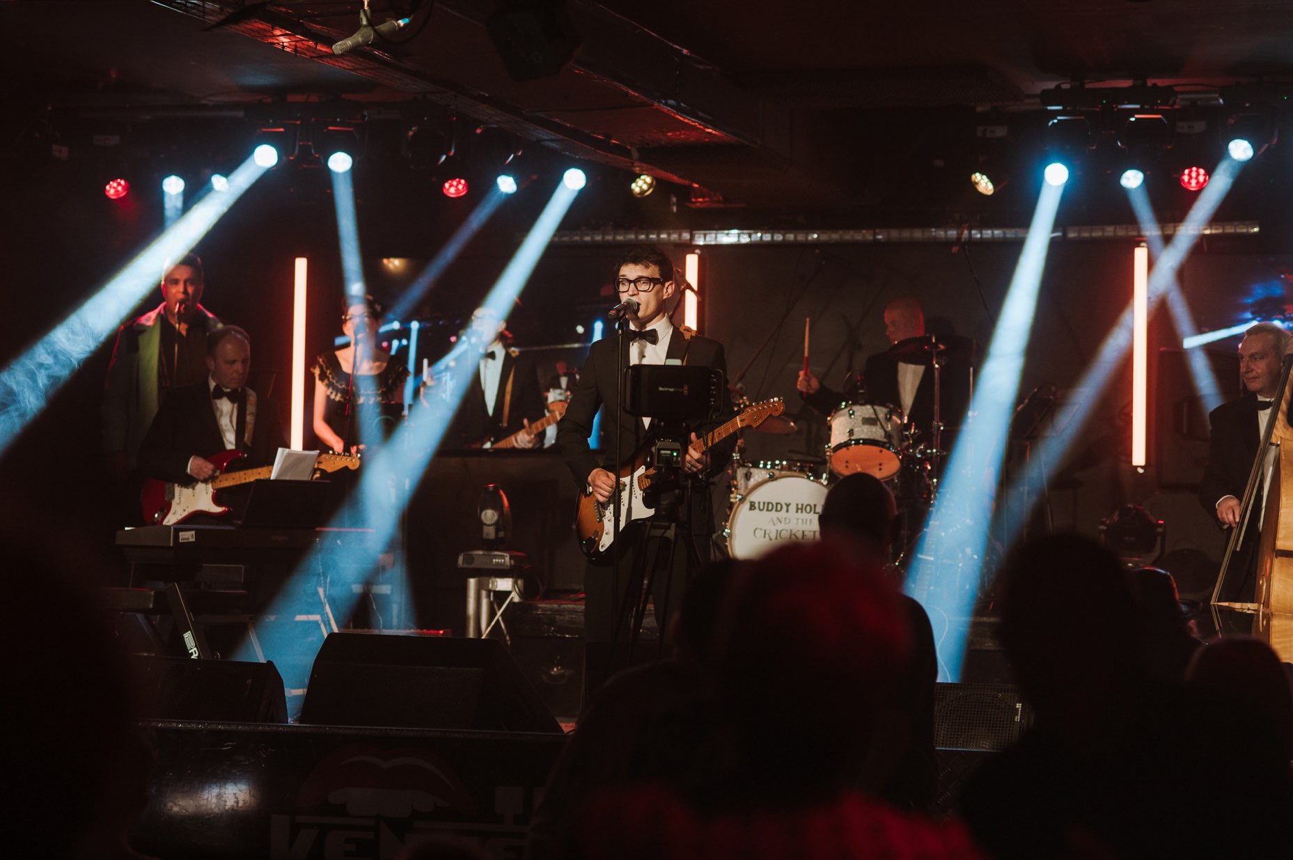 Danny Gill performing in No Buddy Does It Better